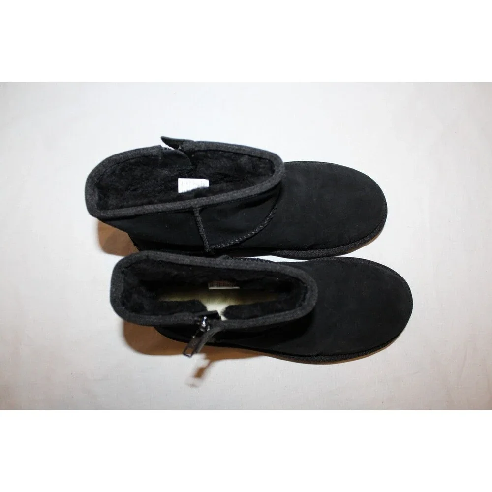 UGG Women's‎ Classic Mini Bailey Zip Black Suede Shearling Lined Boots NWOB US 6